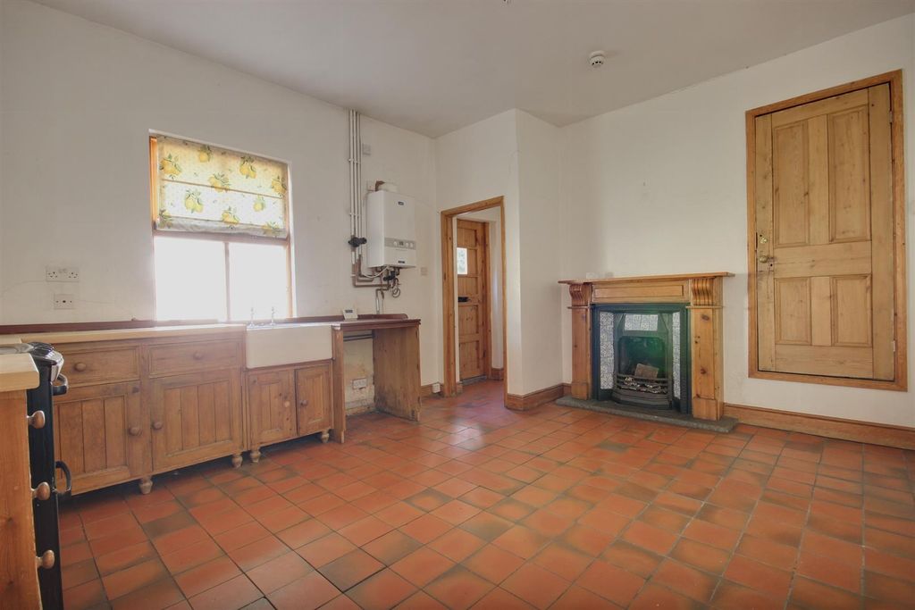 Additional image 6 of 2 bed flat for saleNew Walk, Beverley HU17