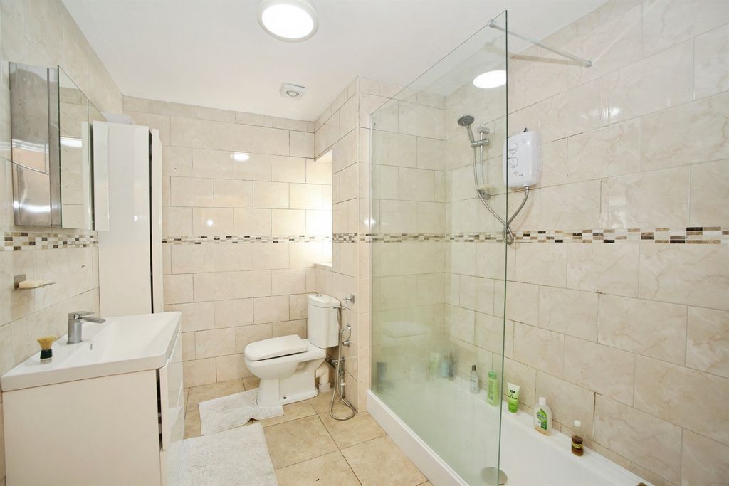 Additional image 15 of 5 bed semi-detached bungalow for saleHeath Park Avenue, Cardiff CF14