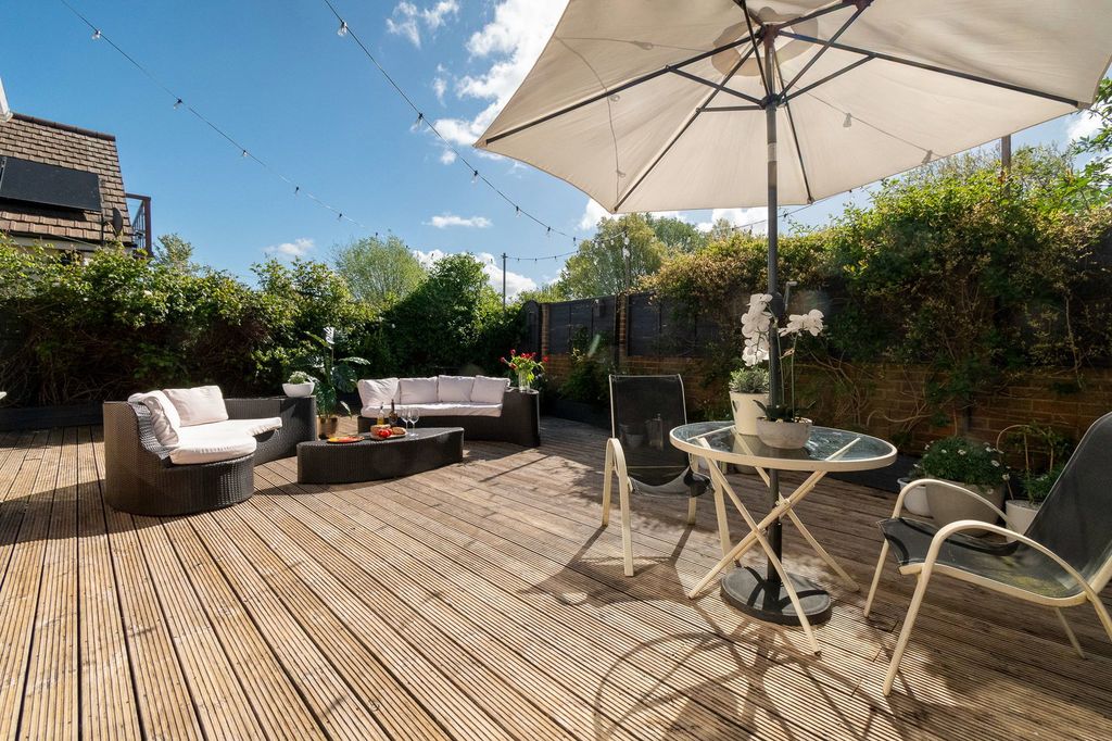 Additional image 4 of 4 bed detached house for saleFen Road, Cambridge CB4