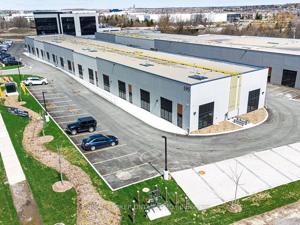 Additional image 3 of Unit 7-195 Cachet Woods Court, Markham, ON, L6C 0Z8
