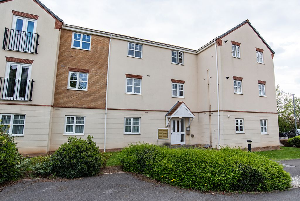 2 bed flat for saleRedwood Close, Nottingham NG8