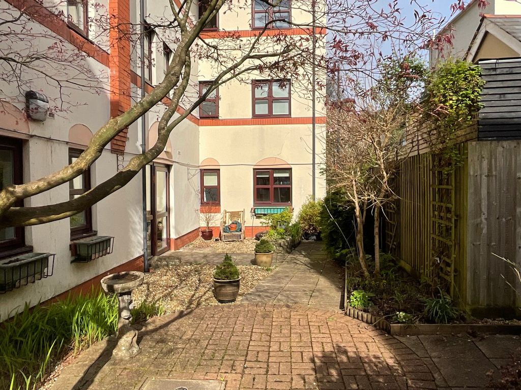 Additional image 5 of 1 bed flat for saleMaryport Street, Usk NP15