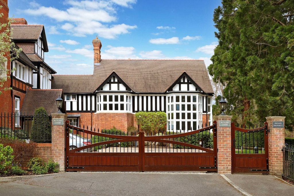 Additional image 24 of 4 bed detached house for saleQueen Elizabeth Crescent, Beaconsfield, Buckinghamshire HP9