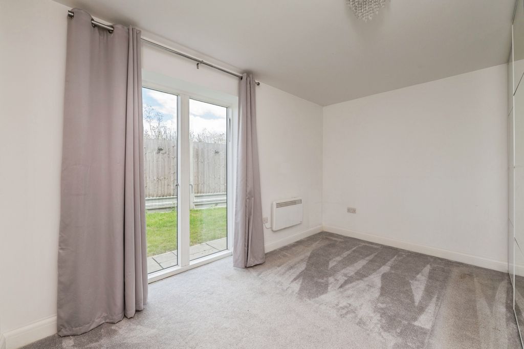 Additional image 10 of 2 bed flat for saleBelvedere Close, Billericay, Essex CM11