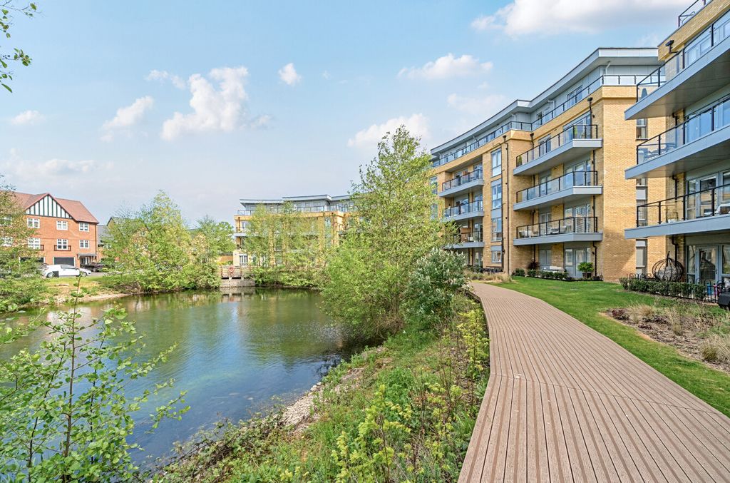 Additional image 11 of 2 bed flat for saleRoman Way, Beckenham, Kent BR3
