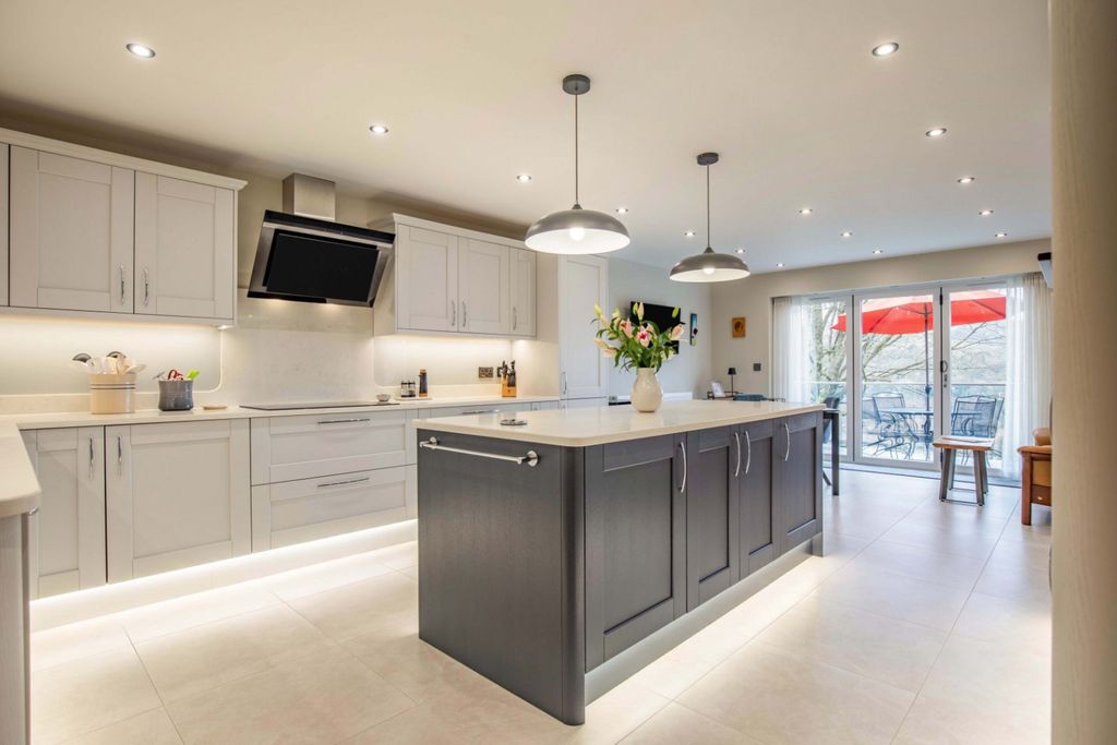 Additional image 10 of 5 bed detached house for saleHighfield Place, Clive Avenue, Church Stretton, Shropshire SY6