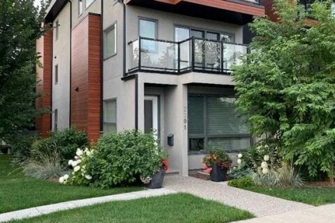 Additional image 7 of 2201 Bowness Road NW, Calgary, AB, T2N 3L4