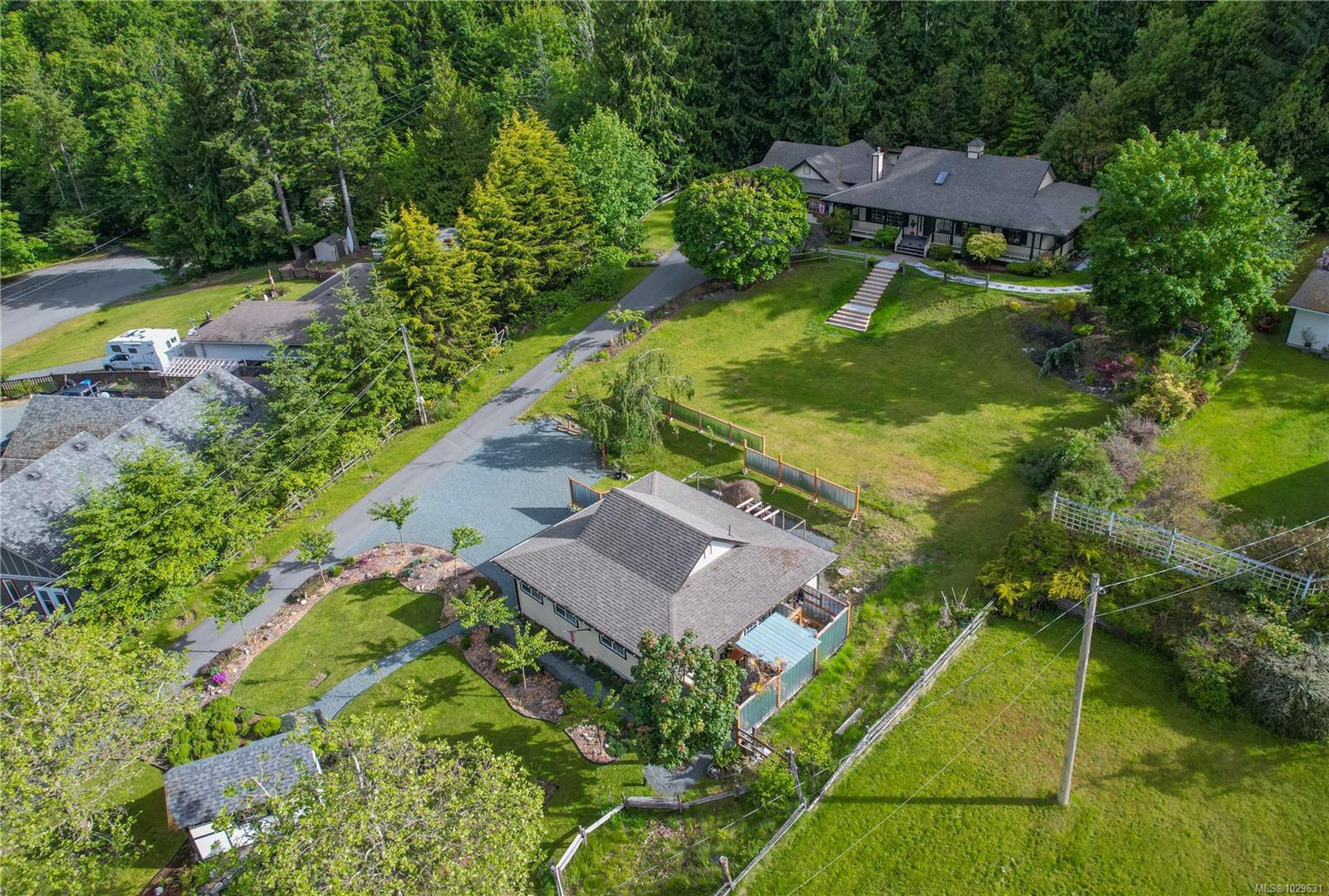 1582 Wilmot Avenue, Shawnigan Lake, BC, V0R 2W2