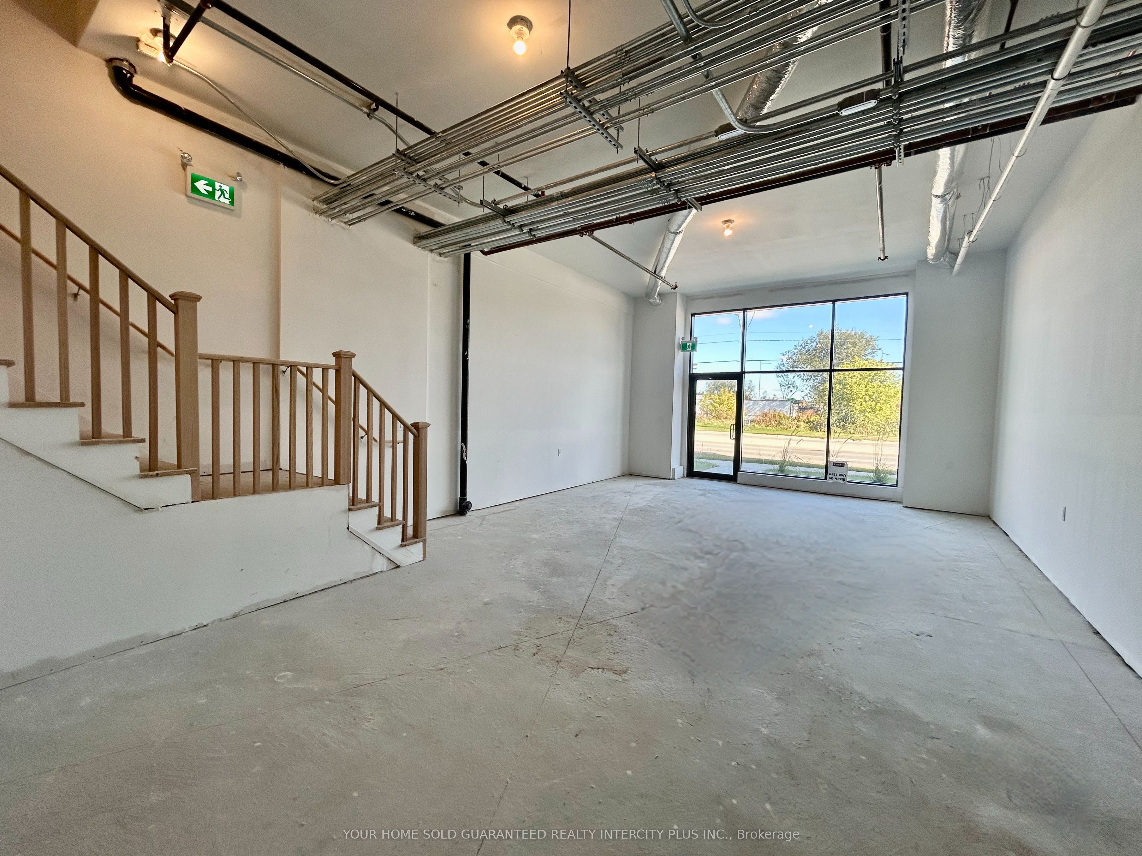 Additional image 5 of 2-200 Dissette Street, Bradford West Gwillimbury, ON, L3Z 4M2