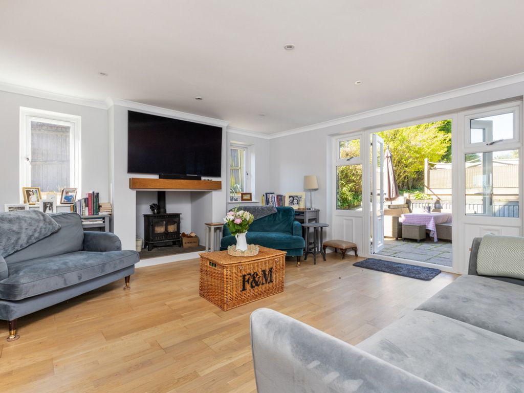 6 bed detached house for saleDummer Down Lane, Dummer RG25 photo 2