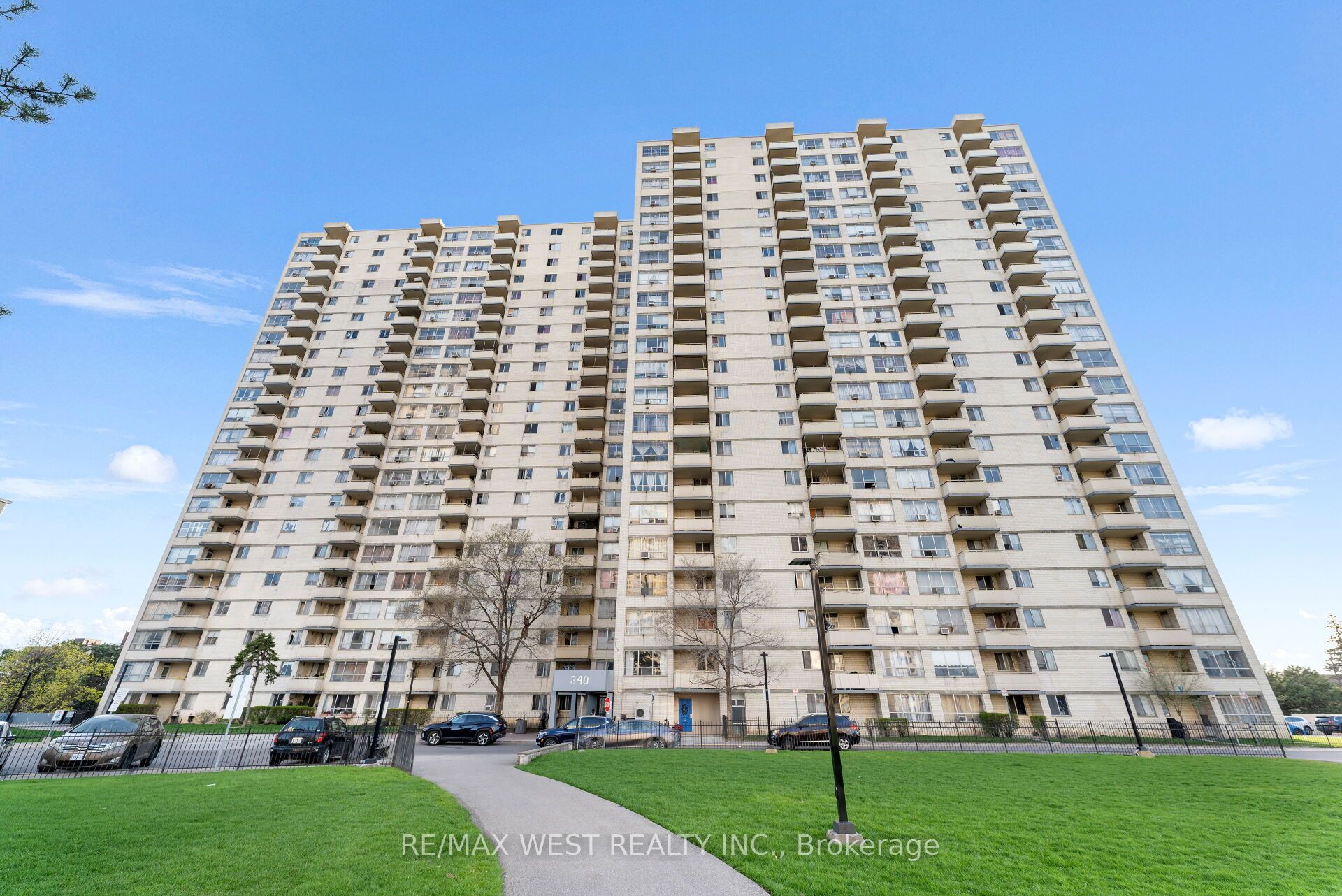 114-340 Dixon Road, Toronto, ON, M9R 1T1