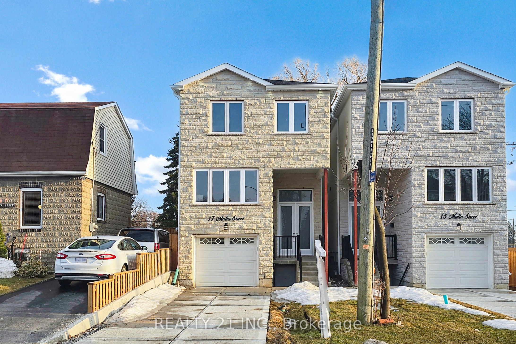15 Malta Street, Toronto, ON, M1N 2L2