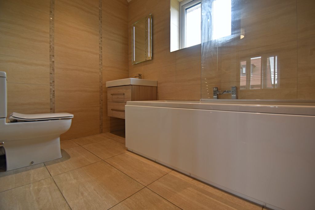 Additional image 12 of 5 bed detached house for saleDaneshill Court, Lychpit, Basingstoke RG24