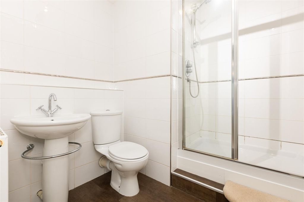 Additional image 12 of 3 bed flat for saleFairfield Hall, Kingsley Avenue, Fairfield SG5