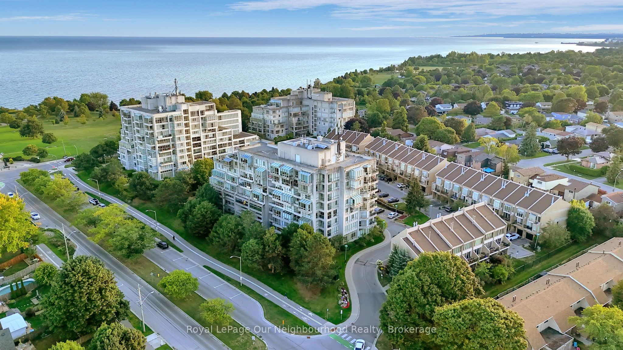 304-25 Cumberland Lane, Ajax, ON, L1S 7K1