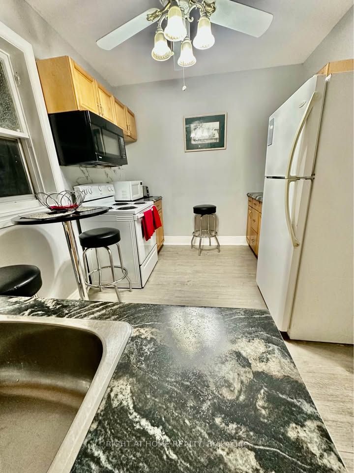Additional image 5 of 541 Aylmer Street N, Peterborough, ON, K9H 3W6