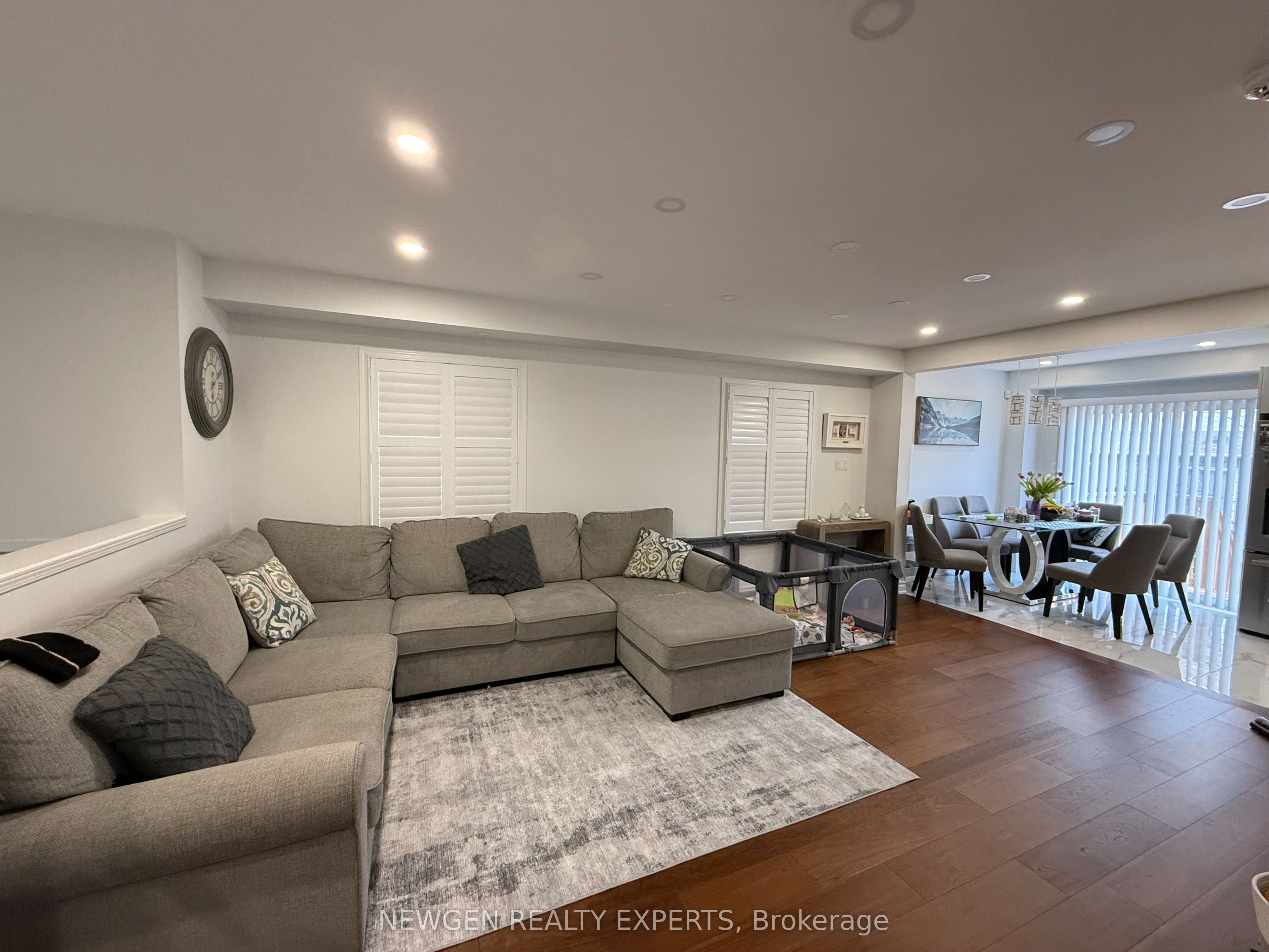 Additional image 4 of 22 Rochefort Drive, Toronto, ON, M3C 3Z3