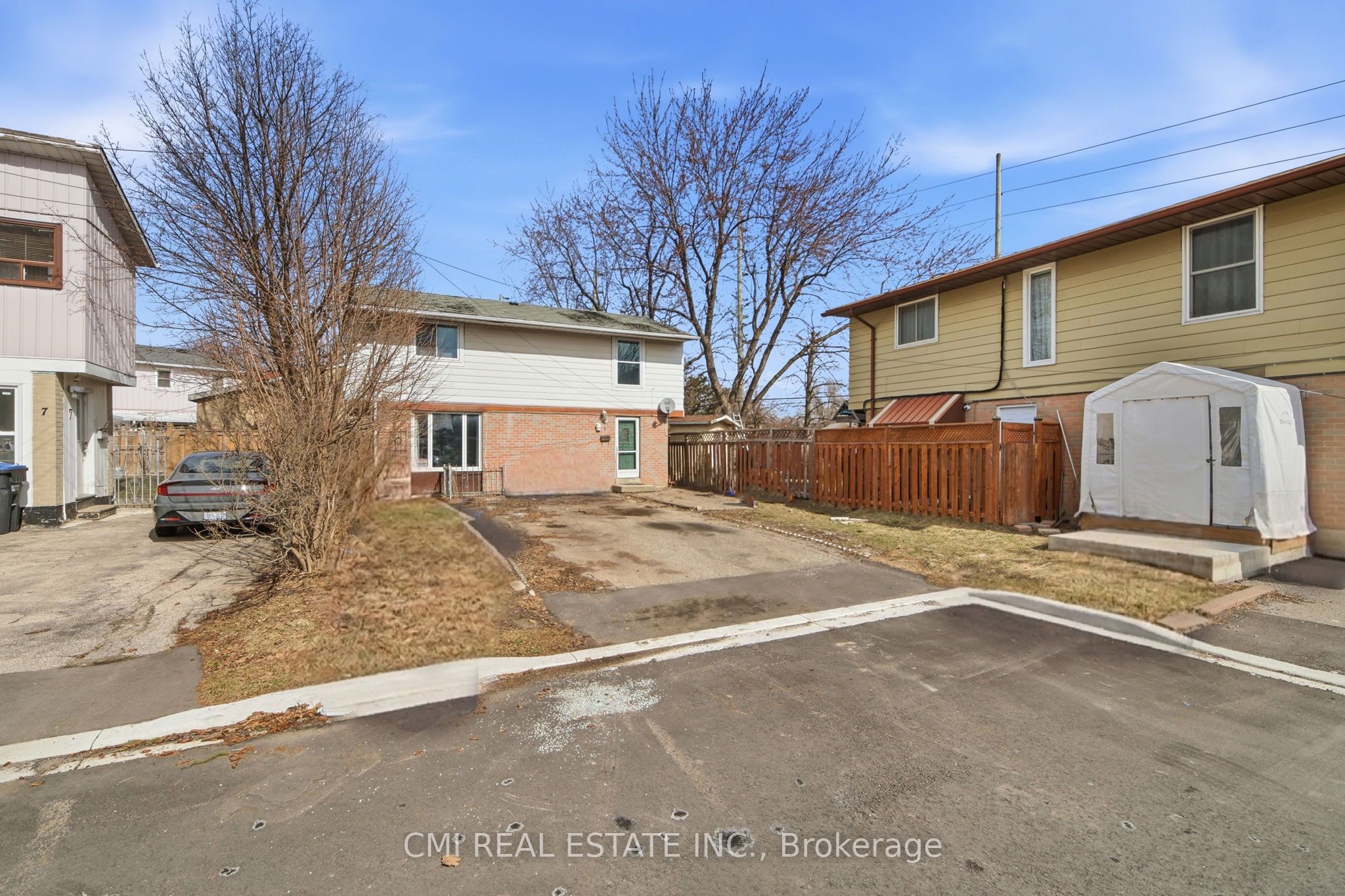 Additional image 3 of 8 Huronia Court, Brampton, ON, L6S 2C7