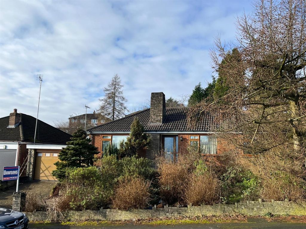 3 bed detached bungalow for saleKingsley Close, Ashton-Under-Lyne OL6