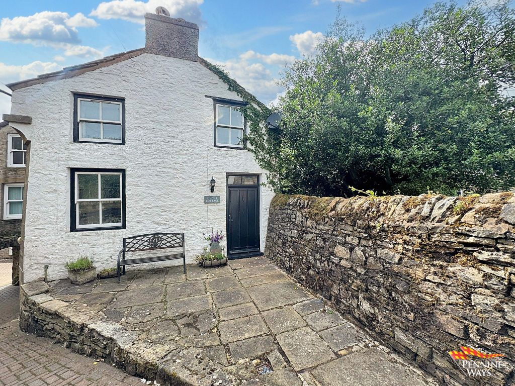 2 bed cottage for saleAlston CA9 photo 2