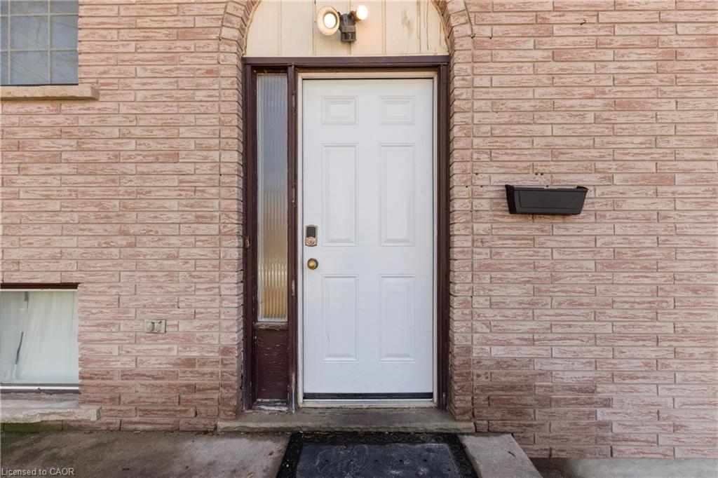 Additional image 2 of 23 Amherst Drive, Kitchener, ON, N2P 1E1