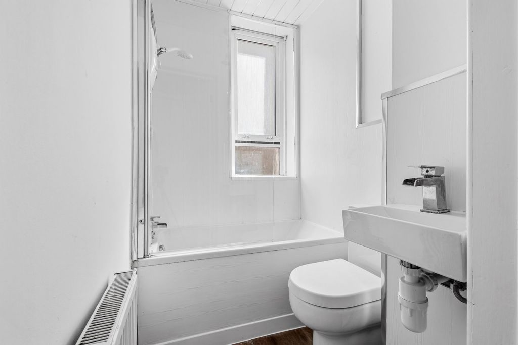 Additional image 14 of 2 bed flat for saleGalloway Avenue, Ayr KA8