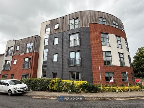 Clearwater Drive, Manchester M20