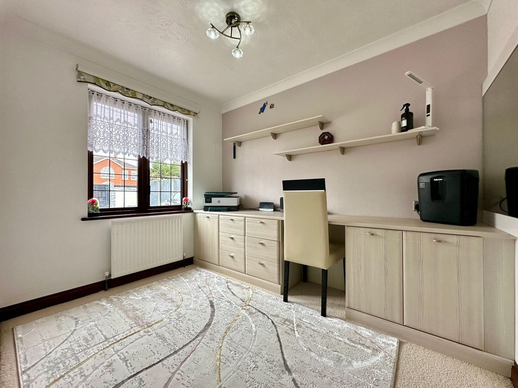 Additional image 11 of 5 bed detached house for saleNoak Hill Road, Billericay CM12
