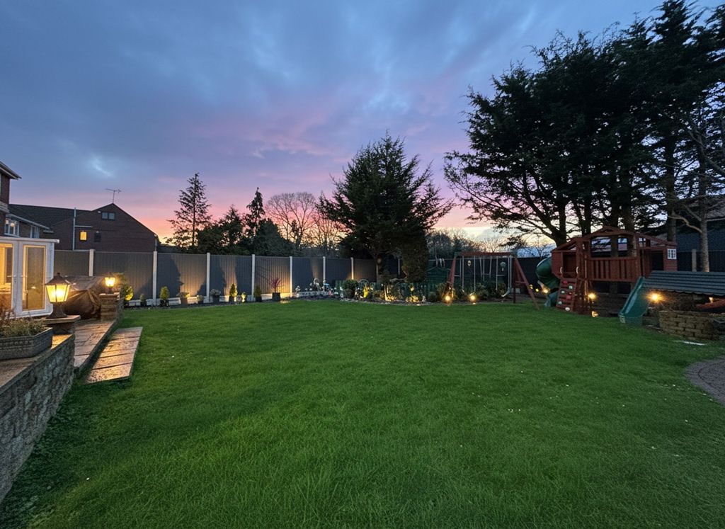 Additional image 26 of 5 bed detached house for saleNoak Hill Road, Billericay CM12