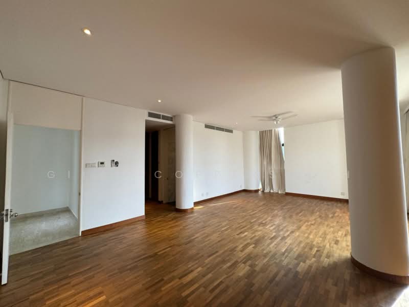82 Grange Road photo 2