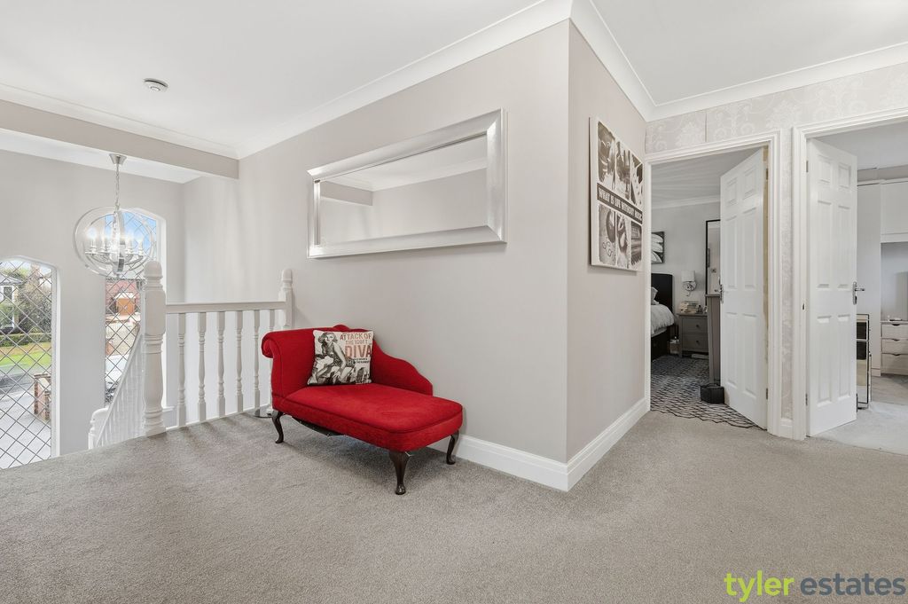 Additional image 20 of 5 bed detached house for saleNoak Hill Road, Billericay CM12