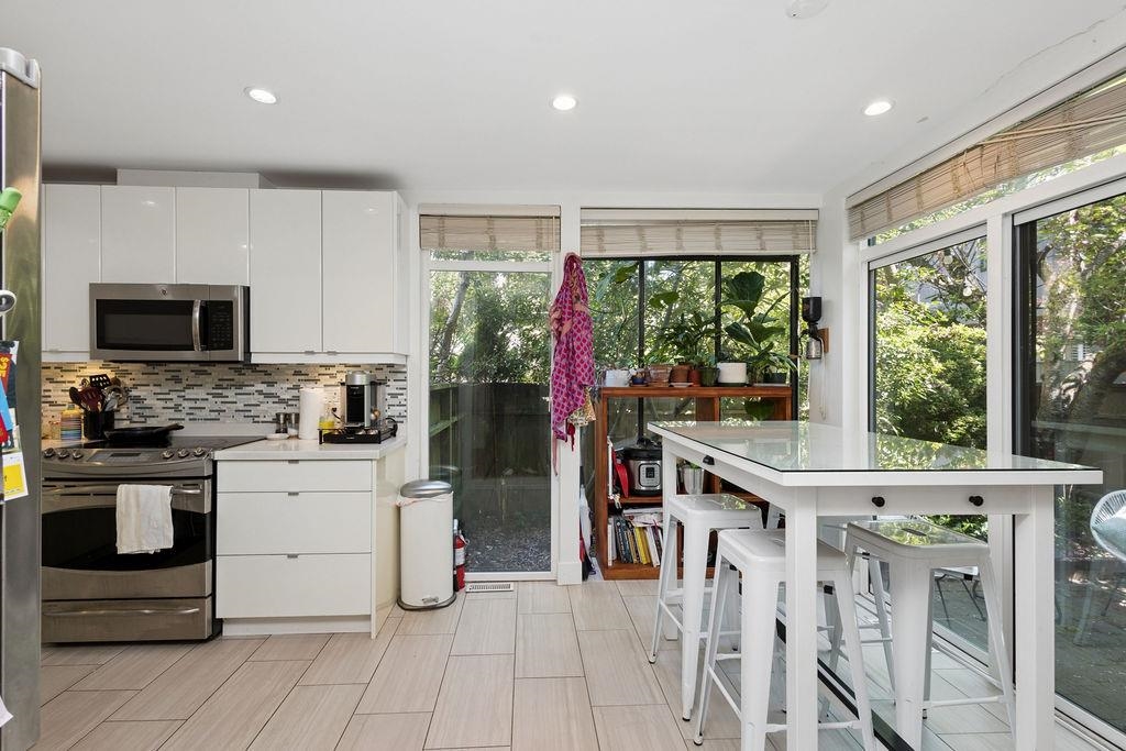 Additional image 4 of 4430 Yew Street, Vancouver, BC, V6L 3C8