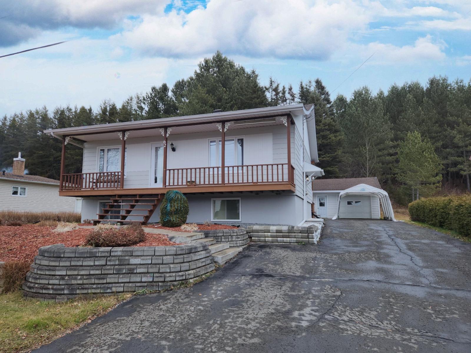 62 Rue Garon