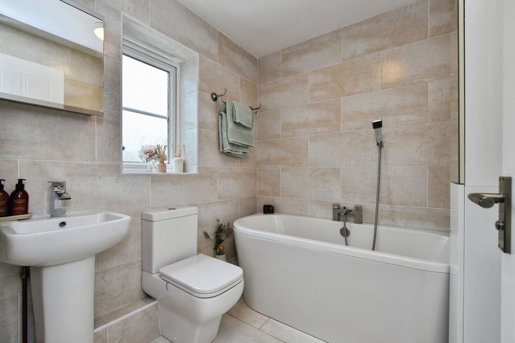 Additional image 22 of 4 bed detached house for saleBryn Dreinog, Capel Hendre, Ammanford, Carmarthenshire SA18