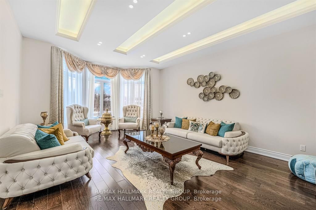 Additional image 4 of 699 Ballycastle Crescent, Ottawa, ON, K1X 0A4