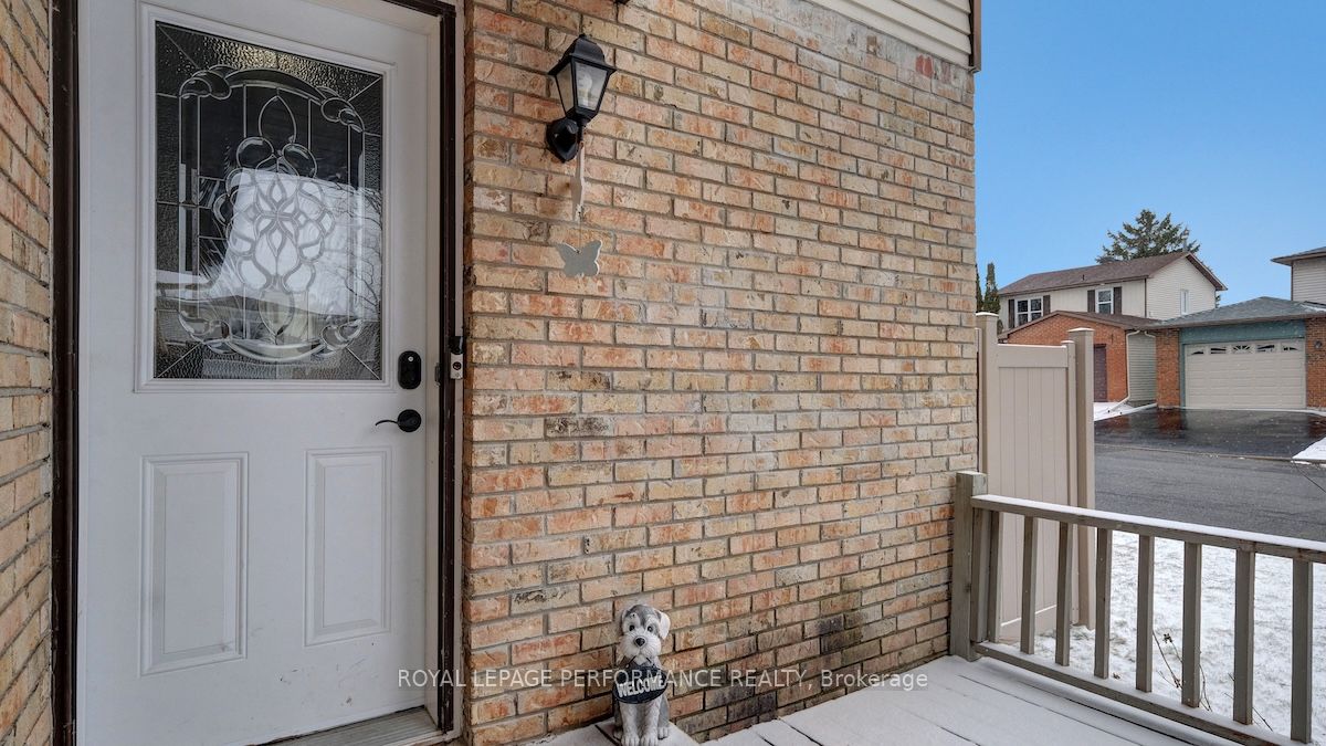 Additional image 4 of 32 Brando Crescent, Ottawa, ON, K1T 2E3