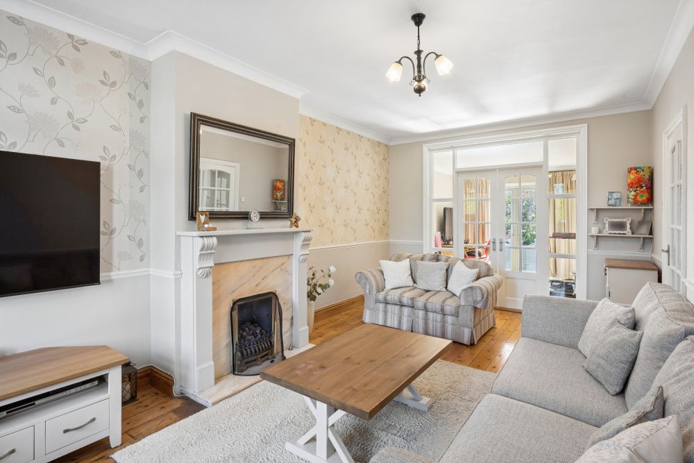 Additional image 6 of 4 bed semi-detached house for saleChestnut Close, Amersham HP6