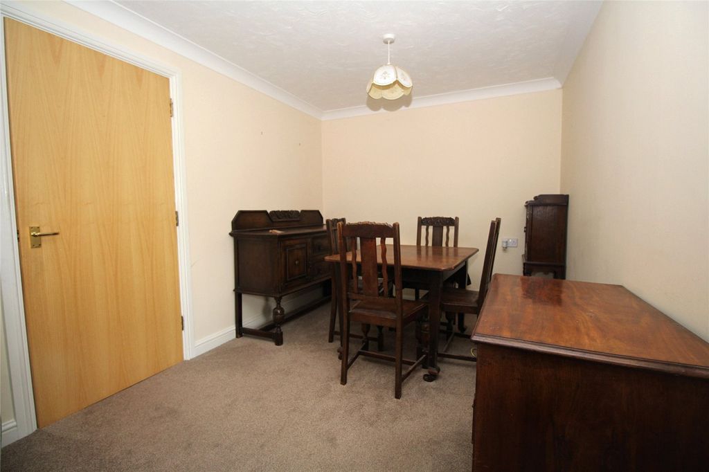 Additional image 6 of 1 bed flat for saleAckender Road, Alton, Hampshire GU34