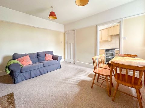 Chesterton Road, Cambridge CB4