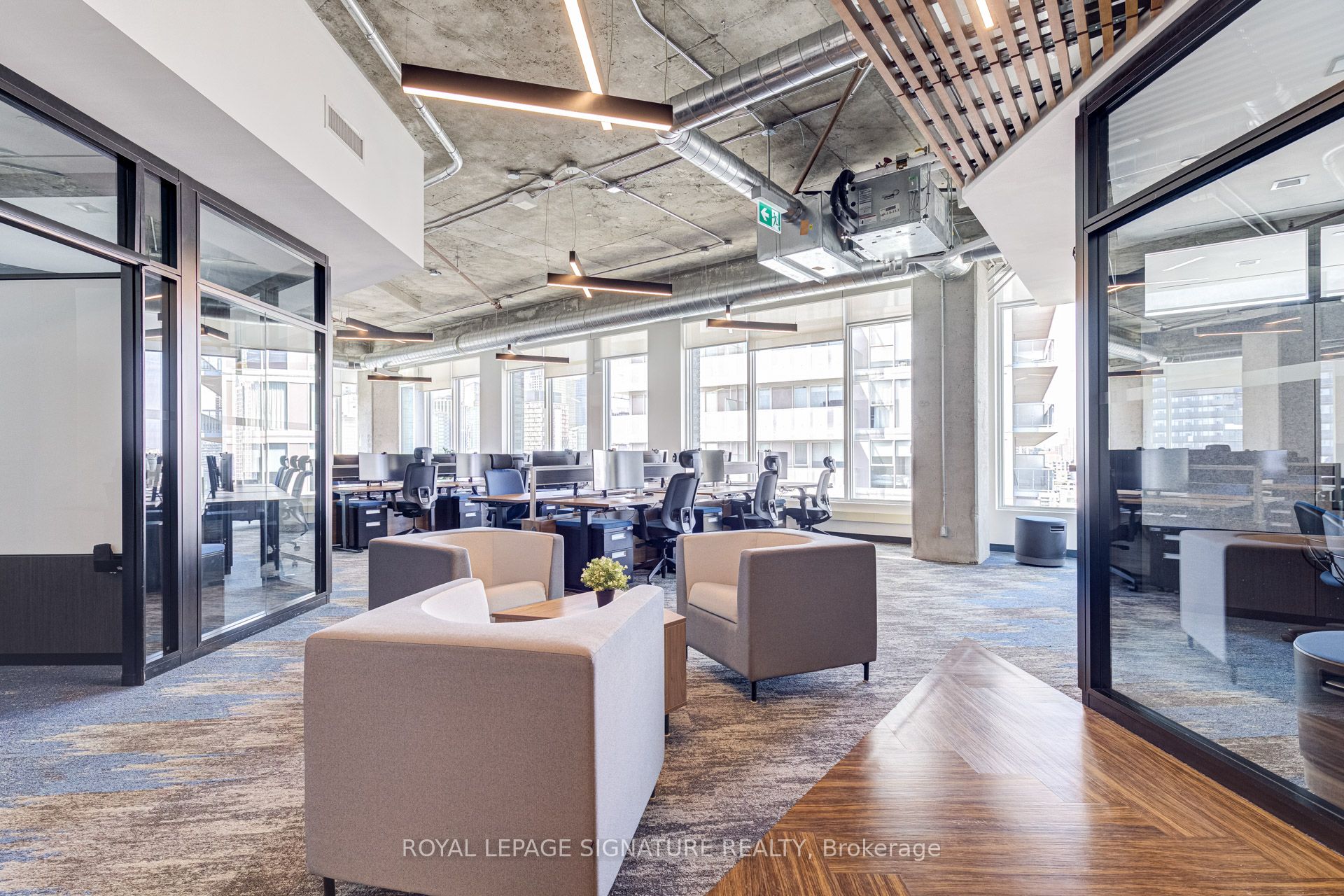 Additional image 4 of 1300-130 Queens Quay E, Toronto, ON, M5A 3Y5