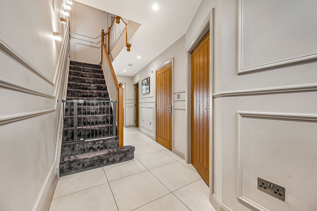 Additional image 11 of 3 bed terraced house for saleMerrymans Lane, Alderley Edge SK9