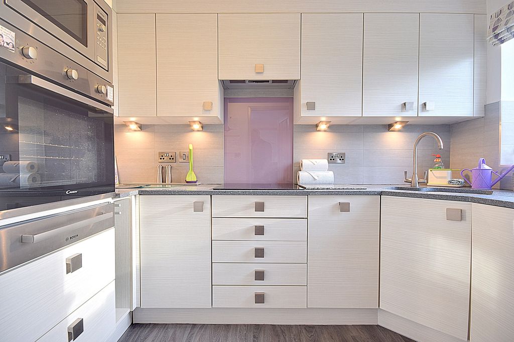 Additional image 9 of 1 bed flat for salePinewood, Elmwood Drive, Brighouse, West Yorkshire HD6