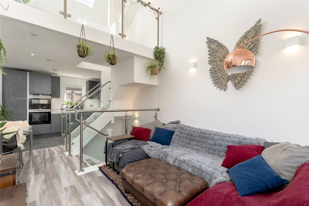 Additional image 2 of 2 bed terraced house for saleBroughton Street Lane, New Town, Edinburgh, Midlothian EH1