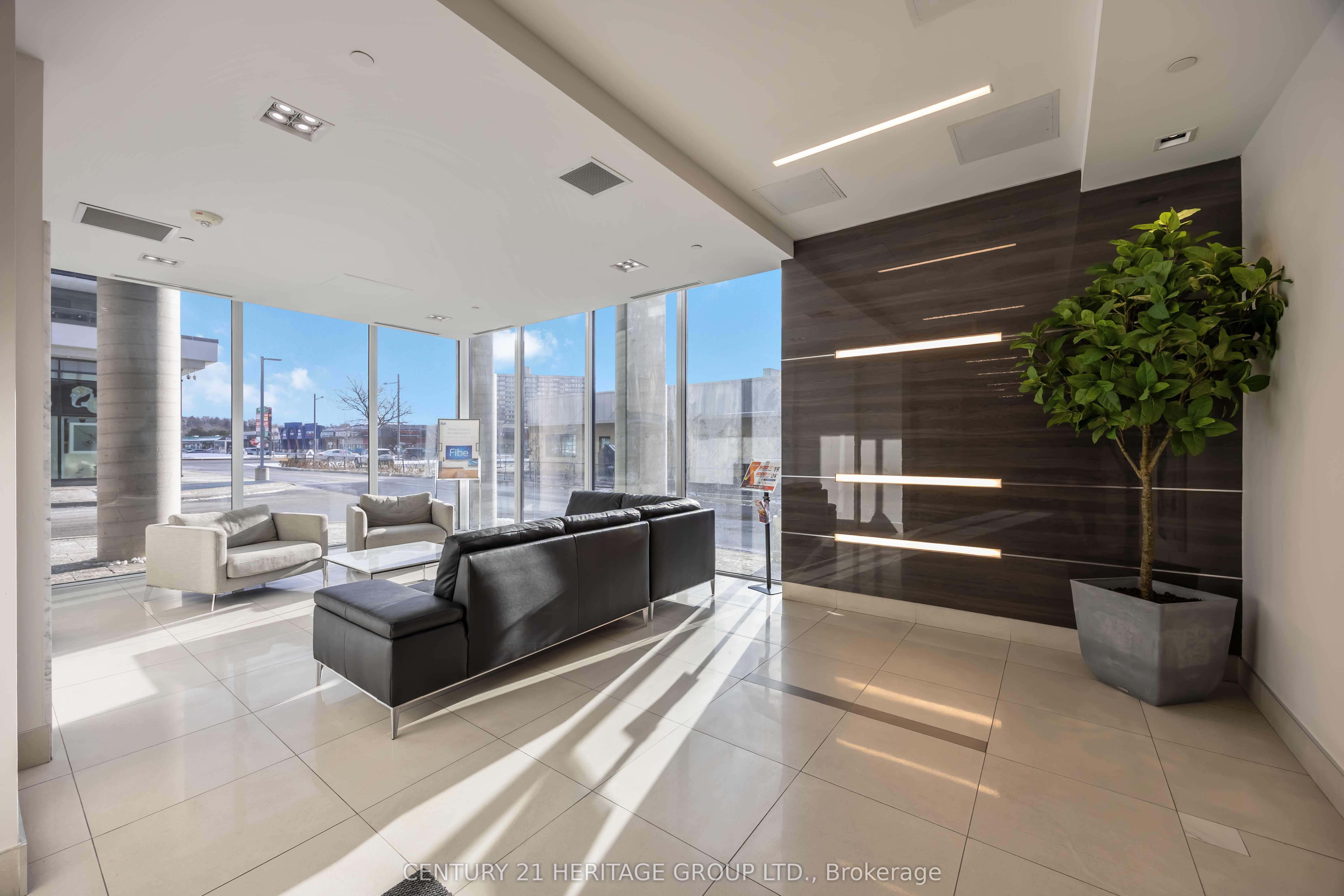 Additional image 3 of 201-9618 Yonge Street, Richmond Hill, ON, L4C 0X5