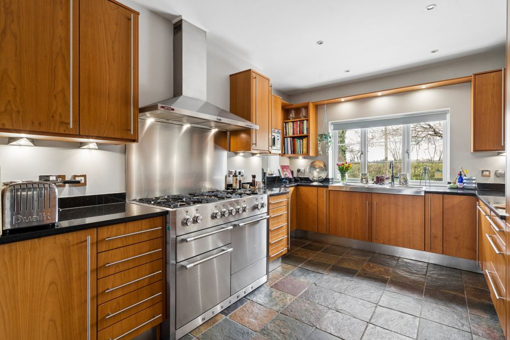 Additional image 8 of 5 bed detached house for saleCopperkins Lane, Amersham HP6