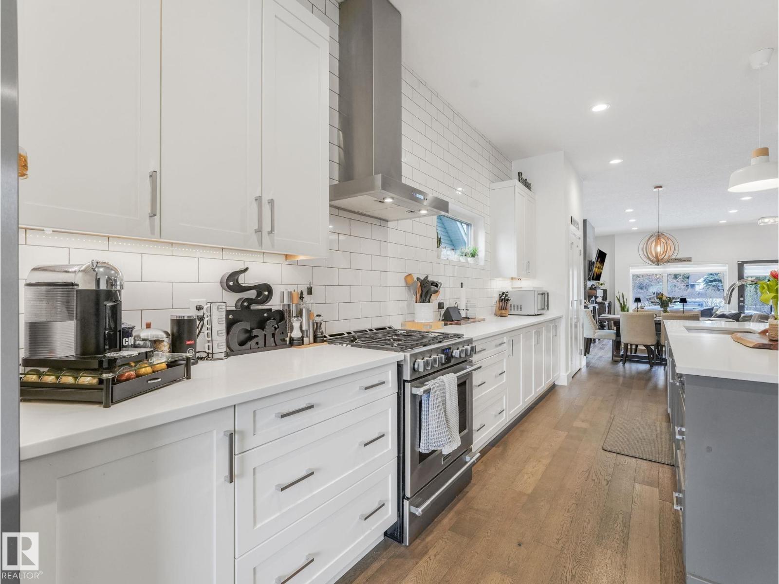 Additional image 4 of 6720 105a Street NW, Edmonton, AB, T6H2R2
