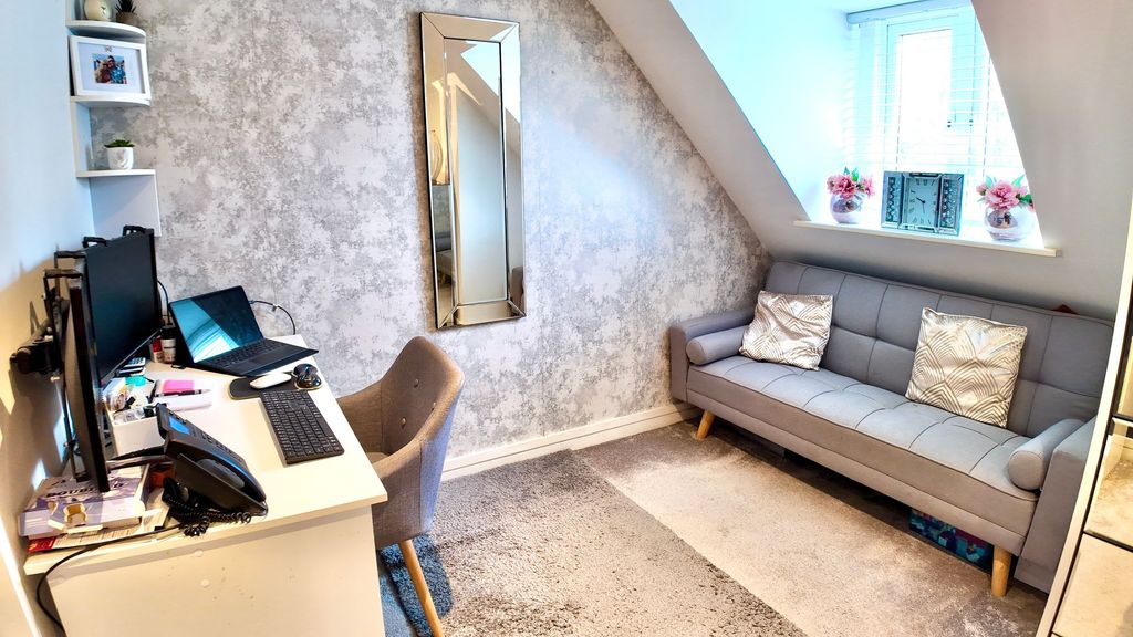 Additional image 22 of 4 bed semi-detached house for saleThe Railway Junction, Ystrad Mynach CF82