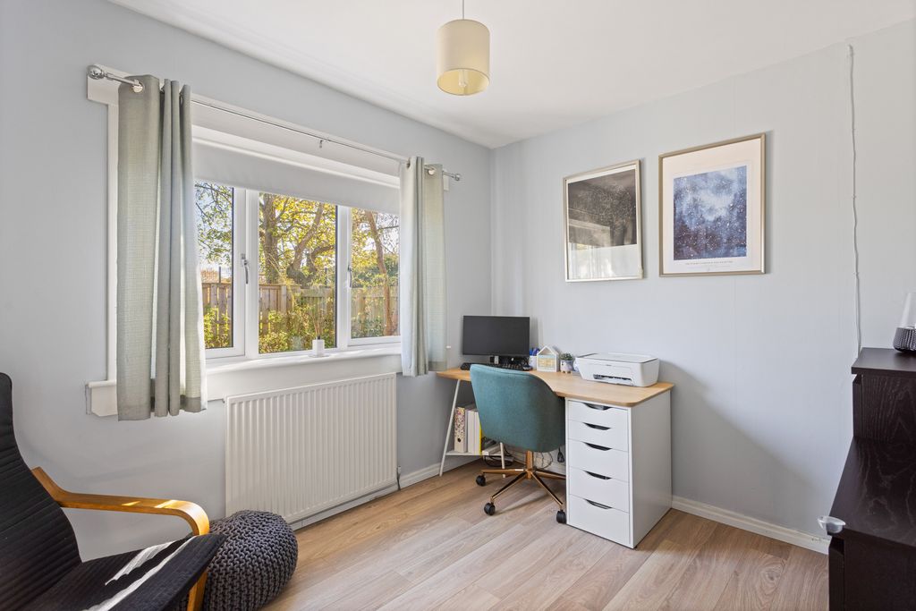 Additional image 11 of 2 bed flat for sale50 Cairns Drive, Balerno, Edinburgh EH14