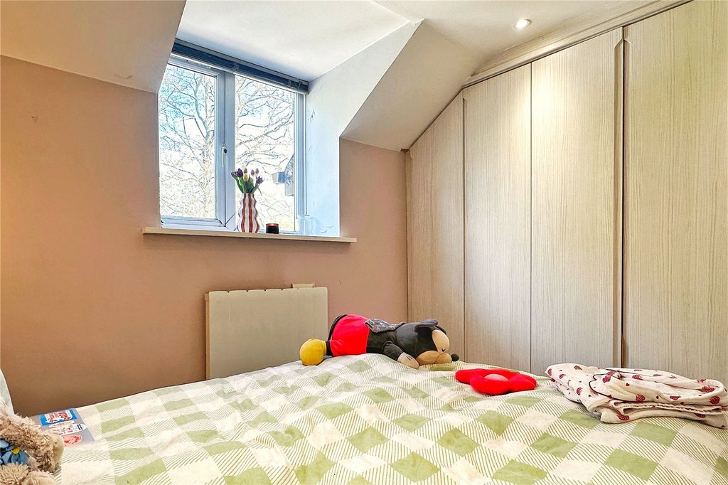 Additional image 11 of 2 bed flat for saleOldham Road, Ashton-Under-Lyne, Greater Manchester OL7