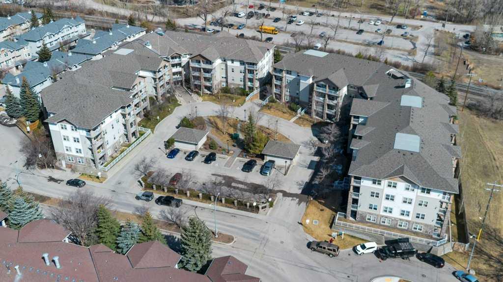 Additional image 3 of 304-1408 17 Street SE, Calgary, AB, T2G 5S8